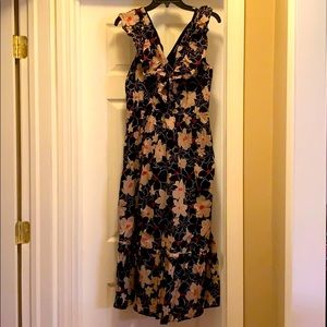 Gently Used, WHO WHAT WEAR 🖤💗Flowered Dress